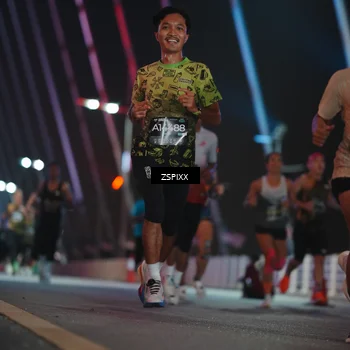 Runner Photo 6166063