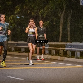 Runner Photo 6166077
