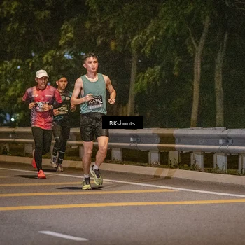 Runner Photo 6166107