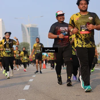 Runner Photo 6166116