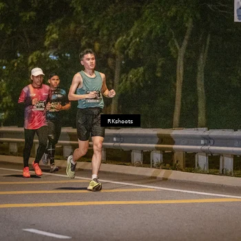 Runner Photo 6166122