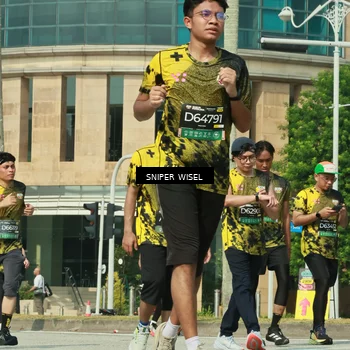 Runner Photo 6166124