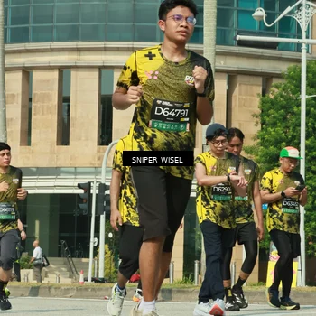 Runner Photo 6166125