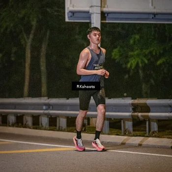 Runner Photo 6166170