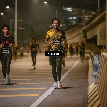 Runner Photo 6166209
