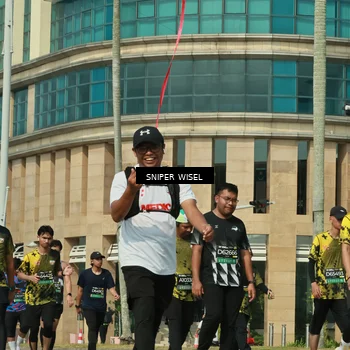 Runner Photo 6166252