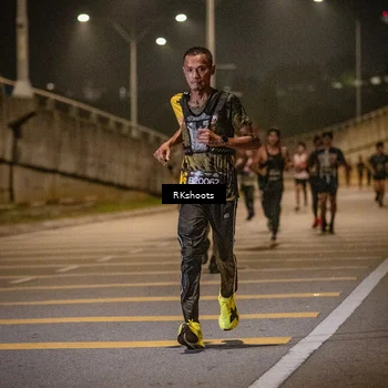 Runner Photo 6166307