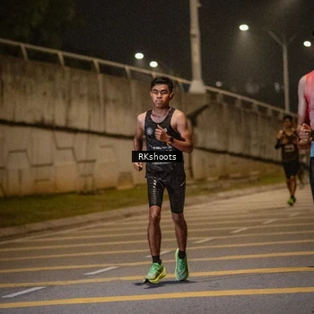 Runner Photo 6166373
