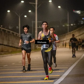 Runner Photo 6166441