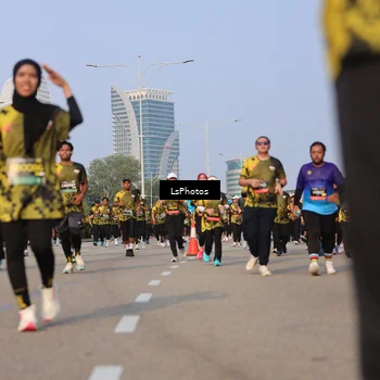 Runner Photo 6166530