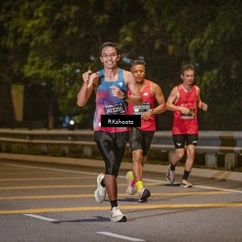 Runner Photo 6166665