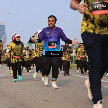 Runner Photo 6166749