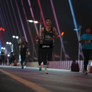 Runner Photo 6166839