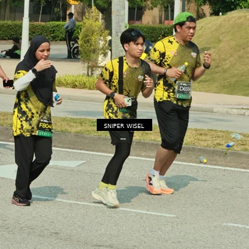 Runner Photo 6167035