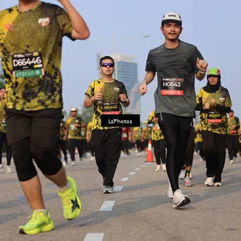 Runner Photo 6167062