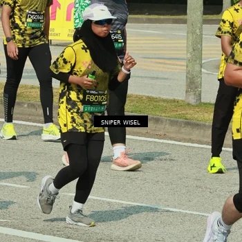 Runner Photo 6167196
