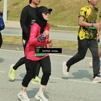 Runner Photo 6167338