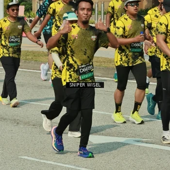 Runner Photo 6167418