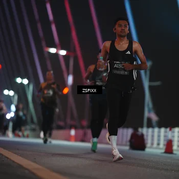 Runner Photo 6167492