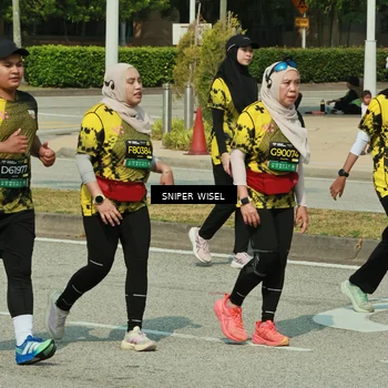 Runner Photo 6167676