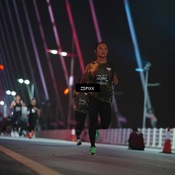 Runner Photo 6167891