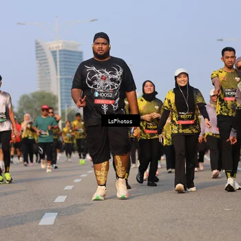 Runner Photo 6168736