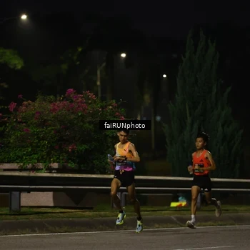 Runner Photo 6168902