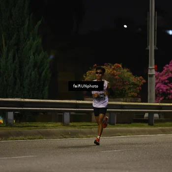 Runner Photo 6169102