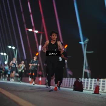 Runner Photo 6169325