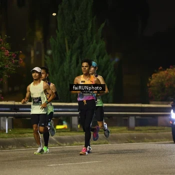Runner Photo 6169344