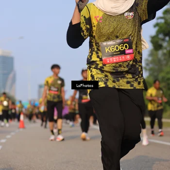 Runner Photo 6169663