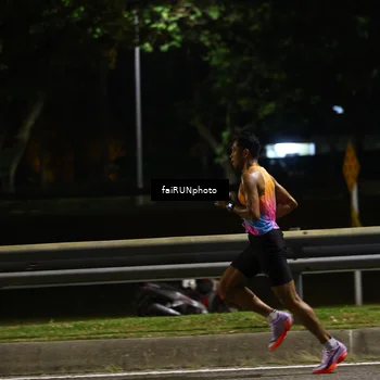 Runner Photo 6169680