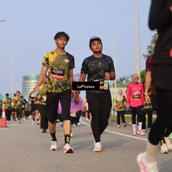Runner Photo 6169768