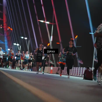 Runner Photo 6169910