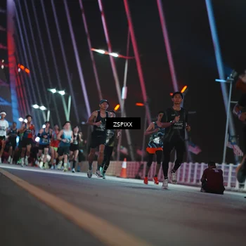 Runner Photo 6170009