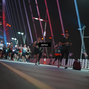 Runner Photo 6170075