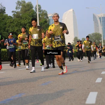 Runner Photo 6170104