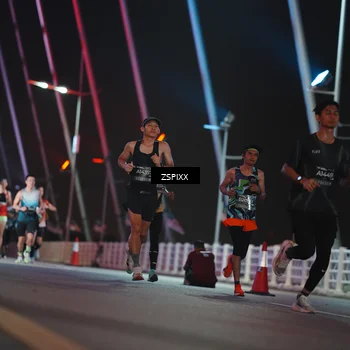 Runner Photo 6170323