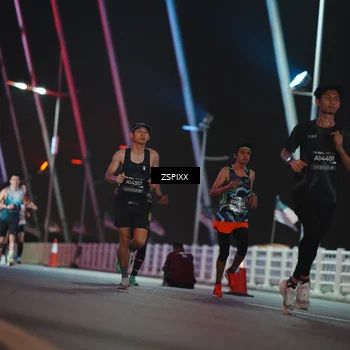 Runner Photo 6170413