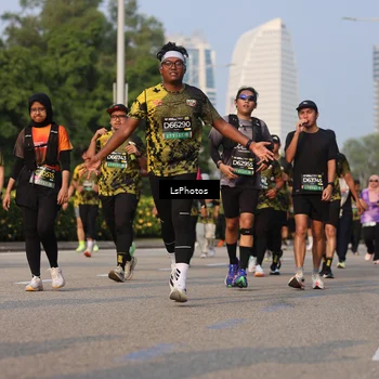 Runner Photo 6170417