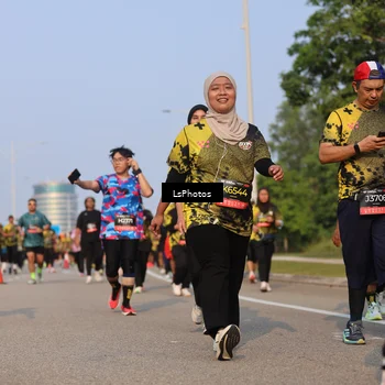 Runner Photo 6170692