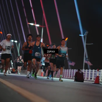 Runner Photo 6171074
