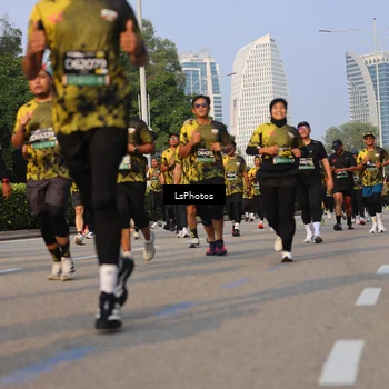 Runner Photo 6171110