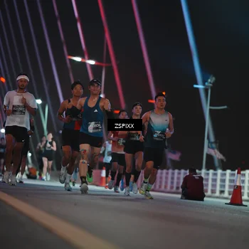 Runner Photo 6171145