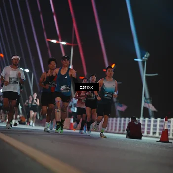 Runner Photo 6171154