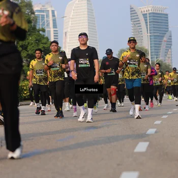 Runner Photo 6171159