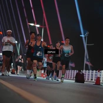 Runner Photo 6171201