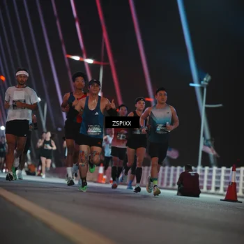 Runner Photo 6171240