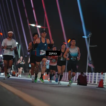 Runner Photo 6171320