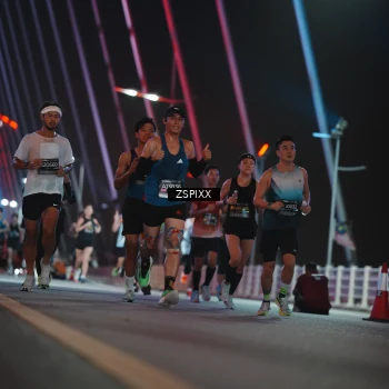 Runner Photo 6171378